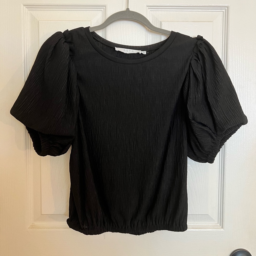ASTR Black Bubble Sleeve Top, size medium
